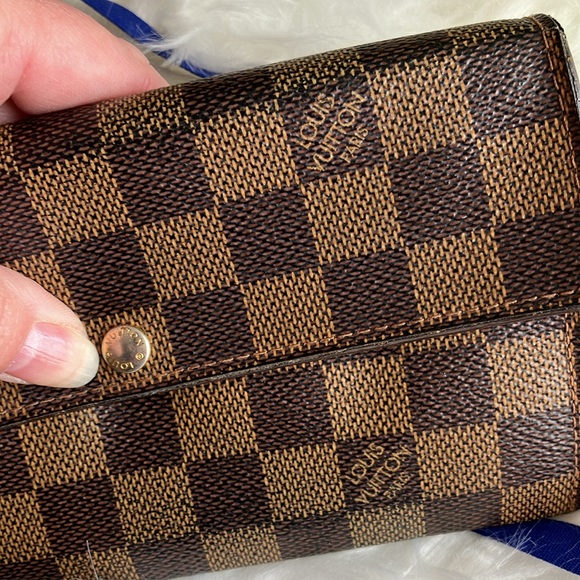 LOUIS VUITTON long snap wallet. EUC - Picture 12 of 16